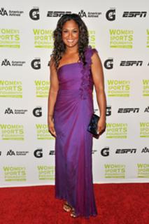 Laila Ali feet photo thumbnail