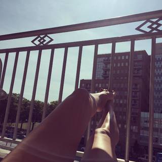 Laila Rouass feet photo 7