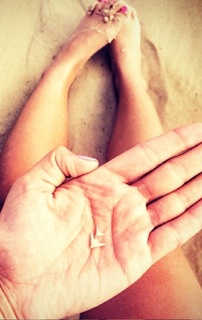Lainey Wilson feet photo thumbnail