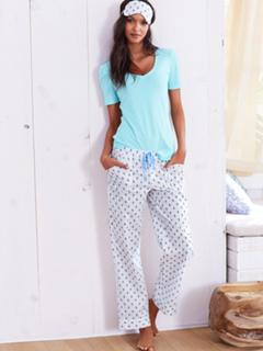 Lais Ribeiro feet photo thumbnail