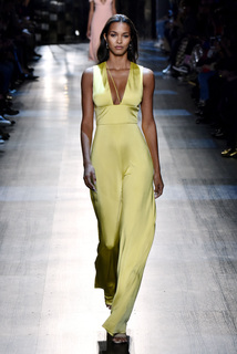 Lais Ribeiro feet photo thumbnail