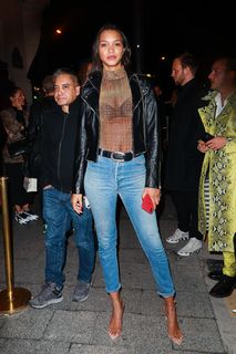 Lais Ribeiro feet photo thumbnail