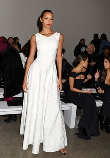 Lais Ribeiro feet photo thumbnail