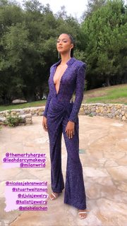 Lais Ribeiro feet photo thumbnail