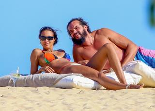 Lais Ribeiro feet photo thumbnail