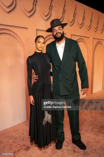 Lais Ribeiro feet photo thumbnail