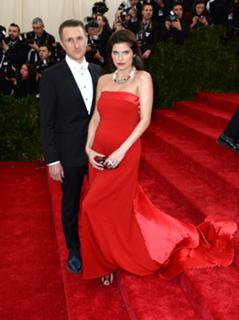 Lake Bell feet photo thumbnail
