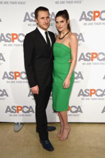 Lake Bell feet photo thumbnail