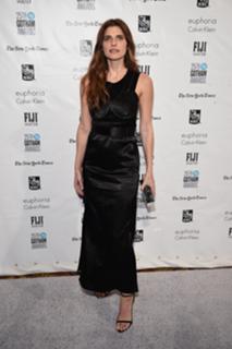 Lake Bell feet photo thumbnail