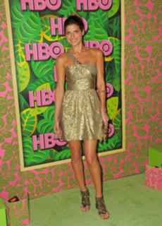 Lake Bell feet photo thumbnail