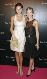 Lake Bell feet photo thumbnail
