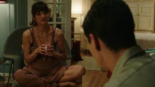 Lake Bell feet photo thumbnail