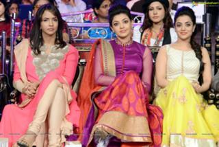 Lakshmi Manchu feet photo 16