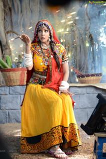 Lakshmi Manchu feet photo 7