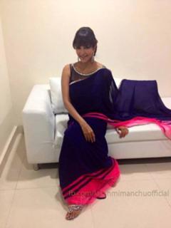 Lakshmi Manchu feet photo 2