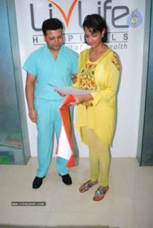 Lakshmi Manchu feet photo 3