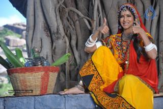 Lakshmi Manchu feet photo 17
