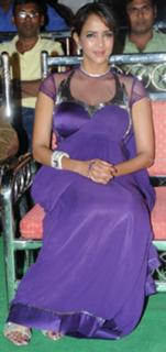 Lakshmi Manchu feet photo 15