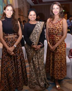 Lakshmi Manchu feet photo 17