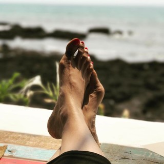 Lakshmi Manchu feet photo 13