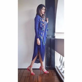 Lakshmi Manchu feet photo 2