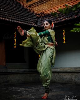 Lakshmi Menon feet photo 3