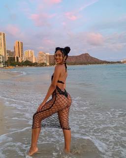 Lala Baptiste feet photo thumbnail