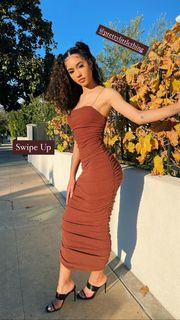 Lala Baptiste feet photo thumbnail