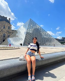 Lala Baptiste feet photo thumbnail