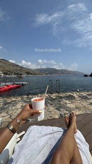 Lala Baptiste feet photo thumbnail