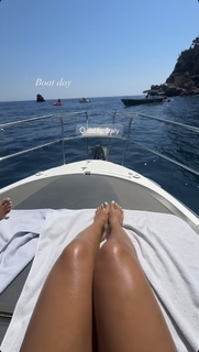 Lala Baptiste feet photo thumbnail