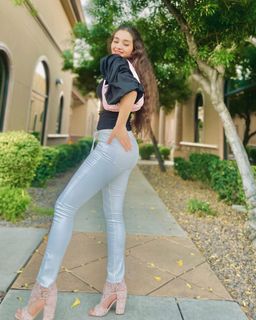 Lala Sadii feet photo 10