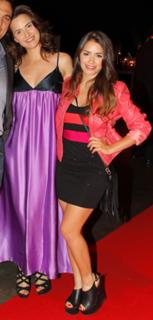 Lali Espósito feet photo thumbnail