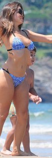 Lali Espósito feet photo thumbnail