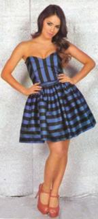 Lali Espósito feet photo thumbnail