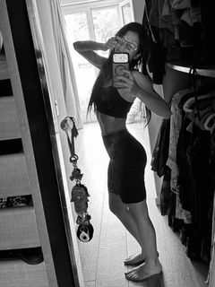 Lali Espósito feet photo 1
