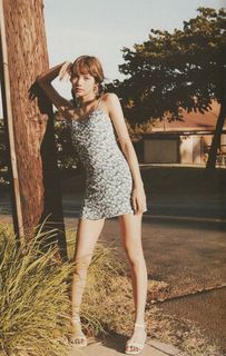Lalisa Manoban feet photo thumbnail