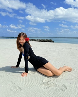 Lalisa Manoban feet photo thumbnail