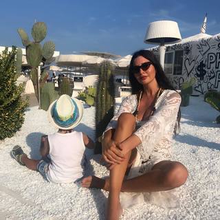 Lamitta Frangieh feet photo thumbnail