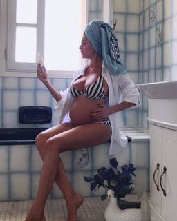 Lamitta Frangieh feet photo thumbnail