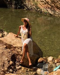 Lamitta Frangieh feet photo thumbnail