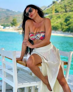 Lamitta Frangieh feet photo thumbnail