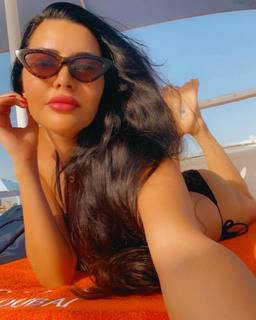 Lamitta Frangieh feet photo thumbnail