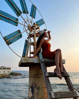 Lamitta Frangieh feet photo thumbnail