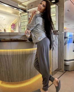 Lamitta Frangieh feet photo thumbnail