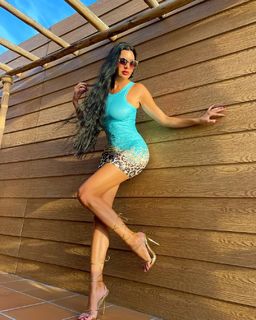 Lamitta Frangieh feet photo thumbnail