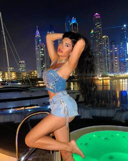 Lamitta Frangieh feet photo thumbnail