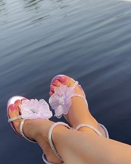 Lamitta Frangieh feet photo thumbnail