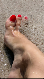 Lamitta Frangieh feet photo thumbnail