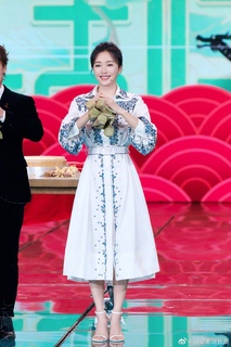 Lan Qin feet photo 7